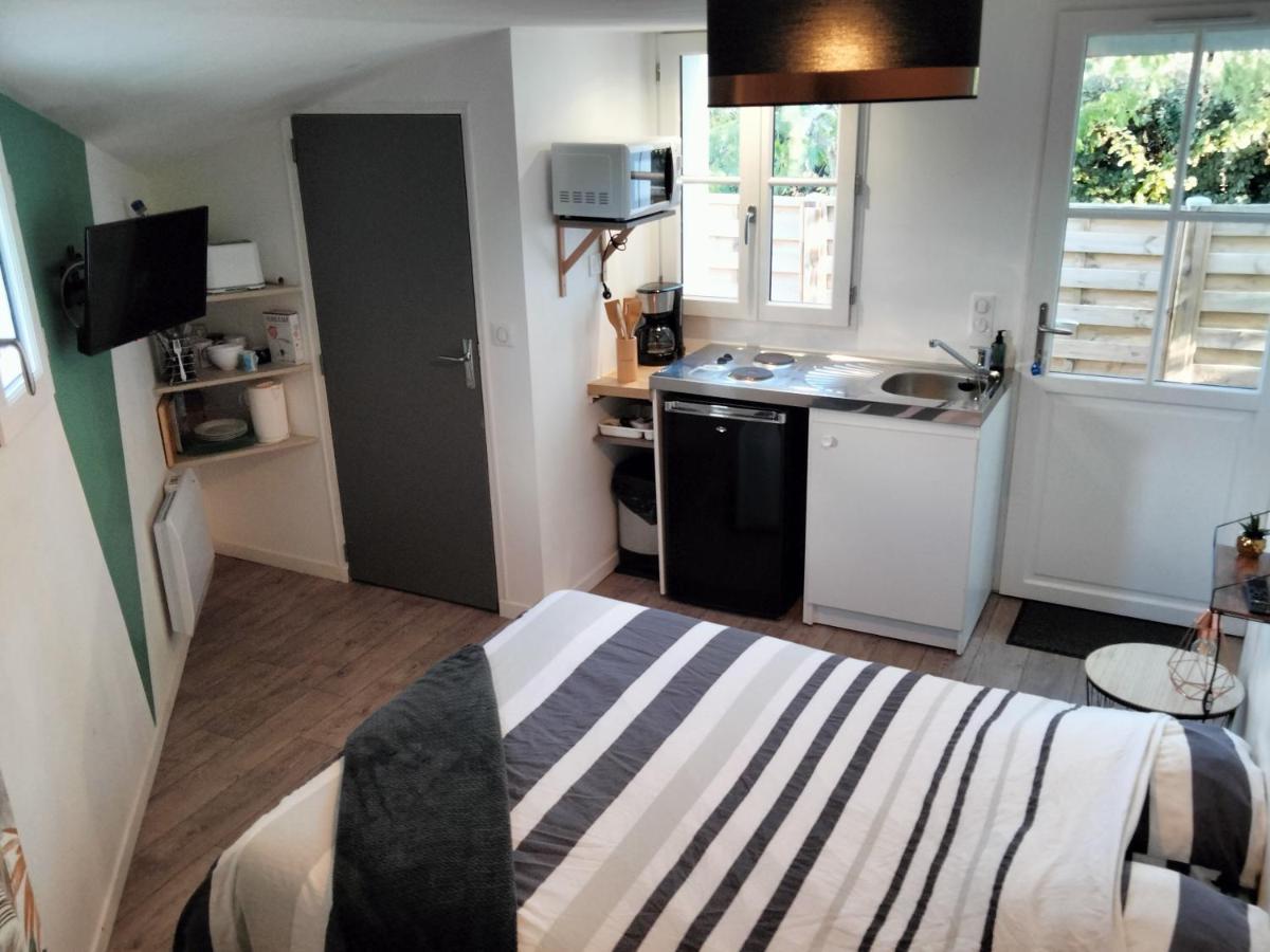 Logement Independant Avec Exterieur Privatif Et Cloture Batz-sur-Mer Exterior photo